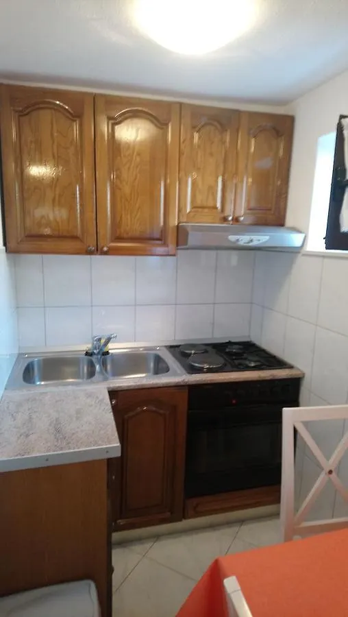 Apartment Marija Τρογκίρ
